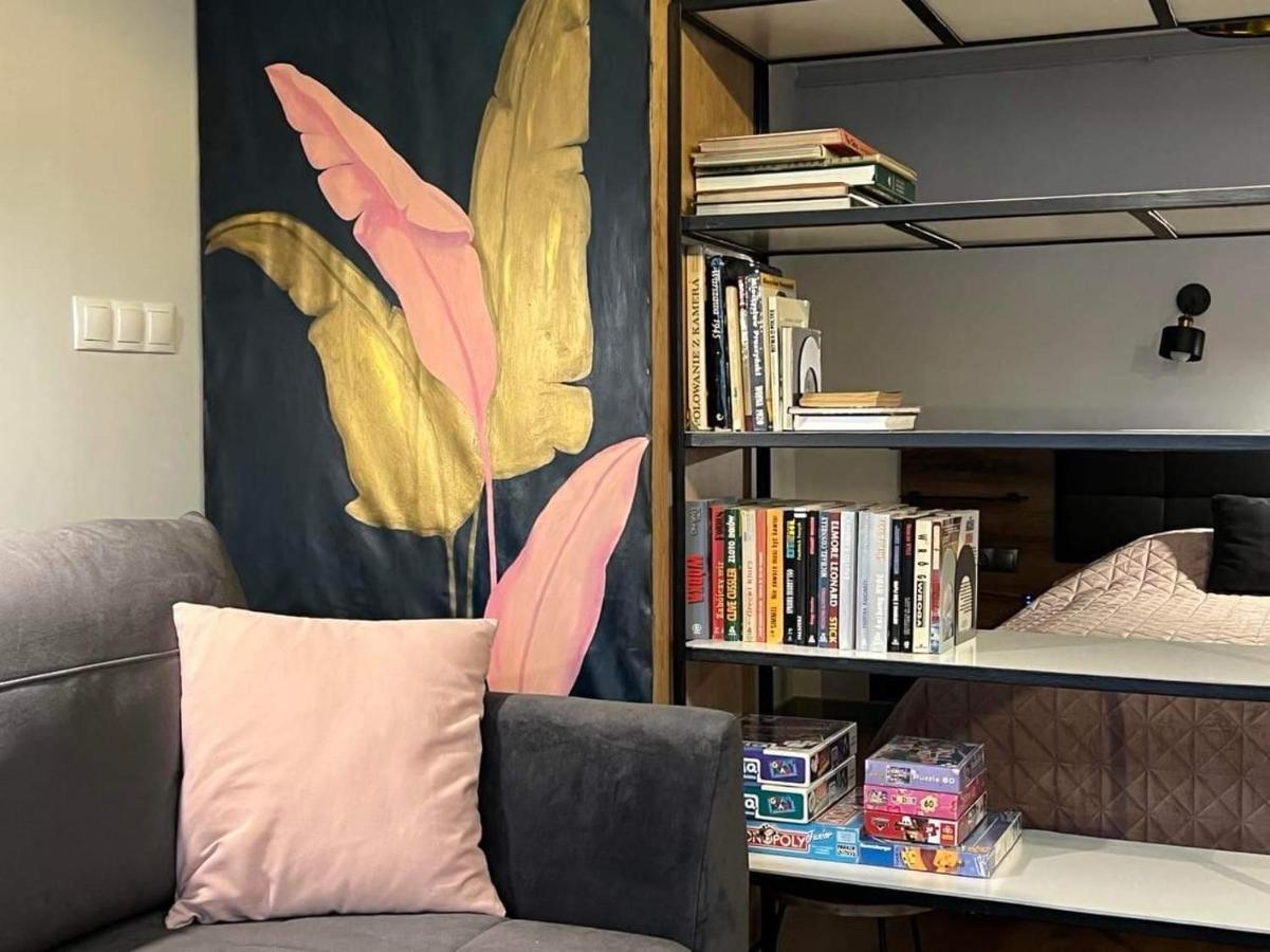 “Apartcalm - Like At Home” - Close To Subway Warschau Buitenkant foto
